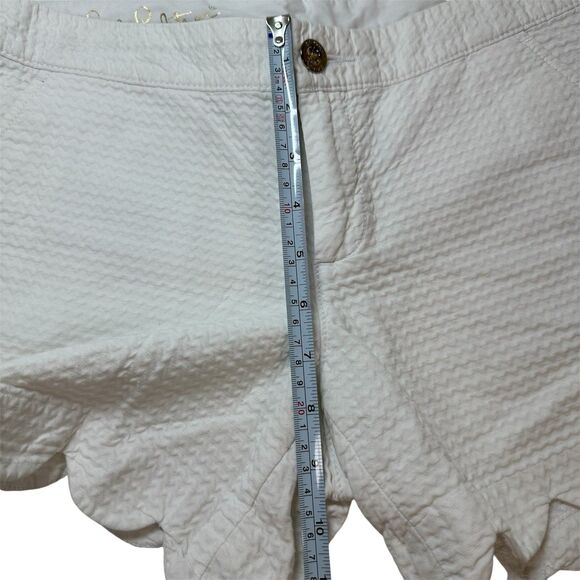 Lilly Pulitzer The Buttercup Shorts Scalloped White Size 2 Preppy Summer - Picture 8 of 10